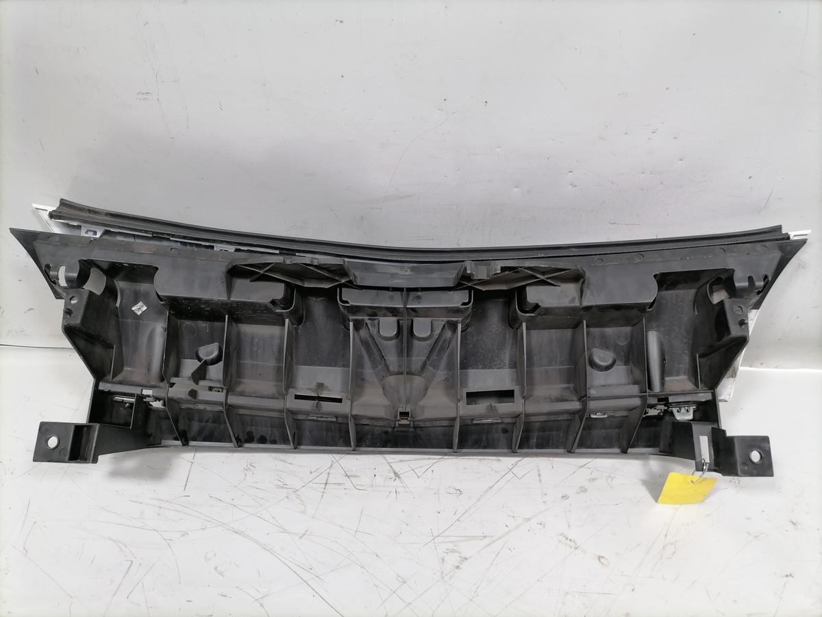Renault Kangoo 2 original K&uuml;hlergrill Wei&szlig; Bj.2008